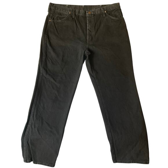 Wrangler Men Jeans size 38 x 30 Black Mid Rise Straight Leg Slim Fit - Picture 1 of 12